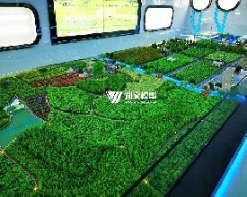 建筑模型窗口的材料是什么？